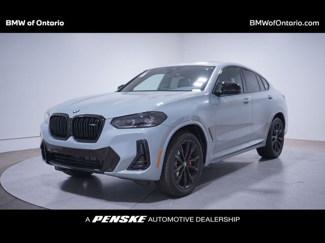 2025 BMW X4 M40i