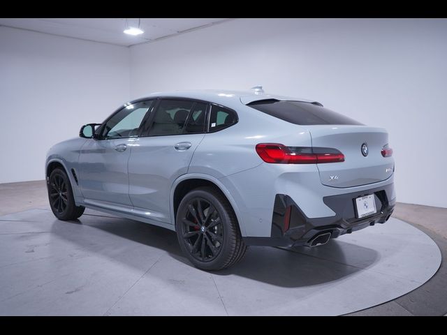 2025 BMW X4 M40i