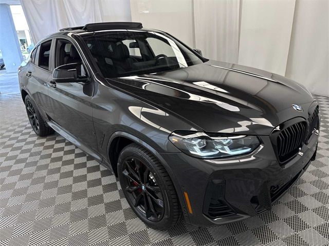 2025 BMW X4 M40i