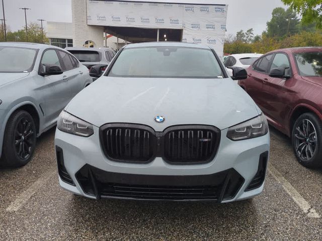 2025 BMW X4 M40i