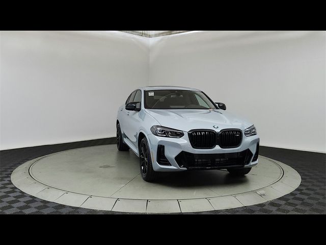 2025 BMW X4 M40i