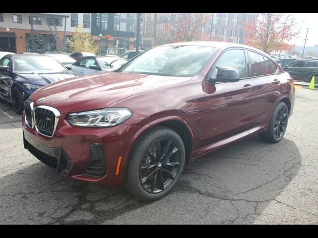 2025 BMW X4 M40i