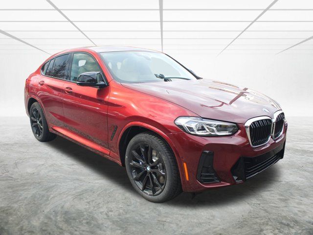 2025 BMW X4 M40i