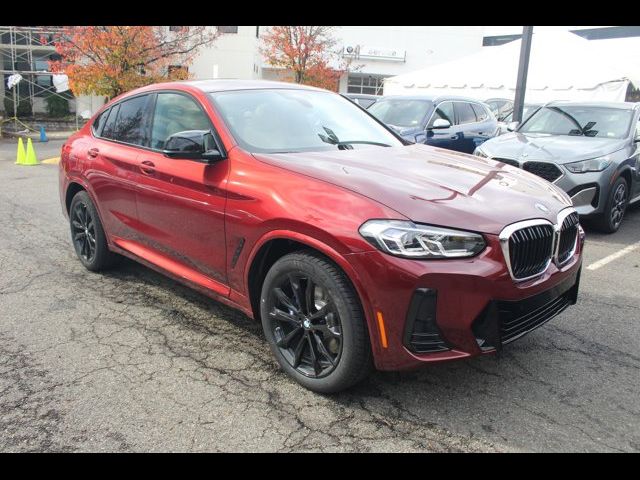 2025 BMW X4 M40i