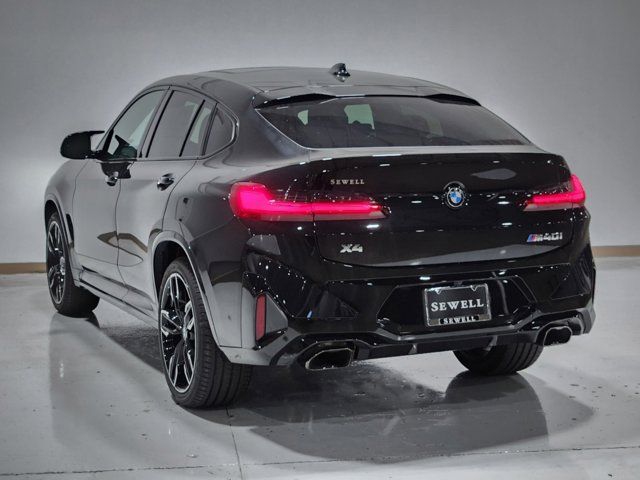 2025 BMW X4 M40i