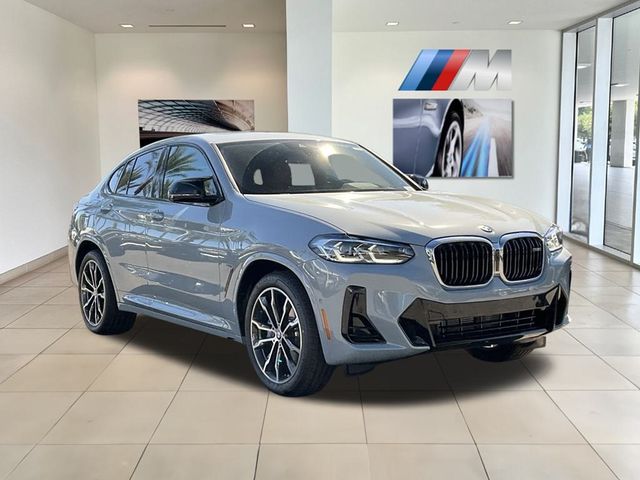 2025 BMW X4 M40i