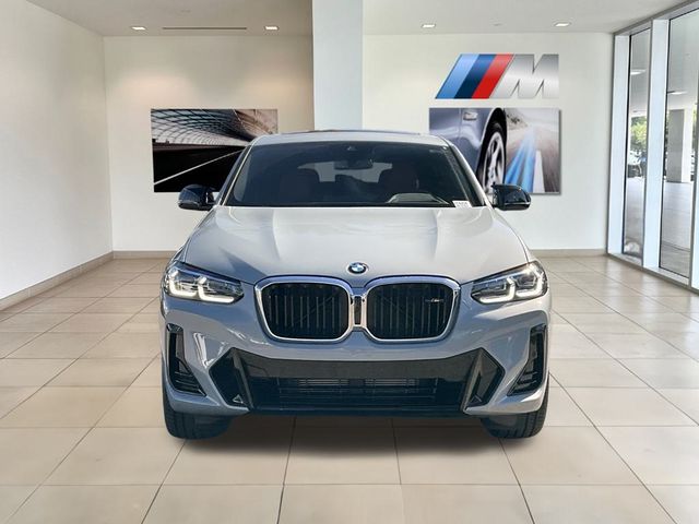 2025 BMW X4 M40i