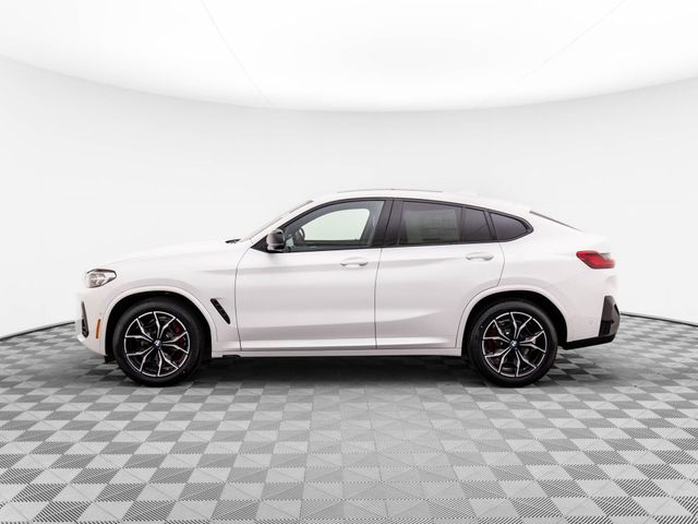 2025 BMW X4 M40i