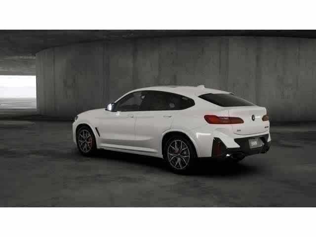 2025 BMW X4 M40i