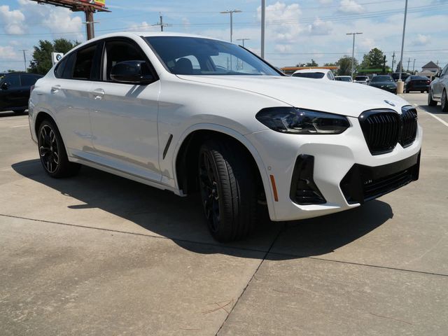 2025 BMW X4 M40i