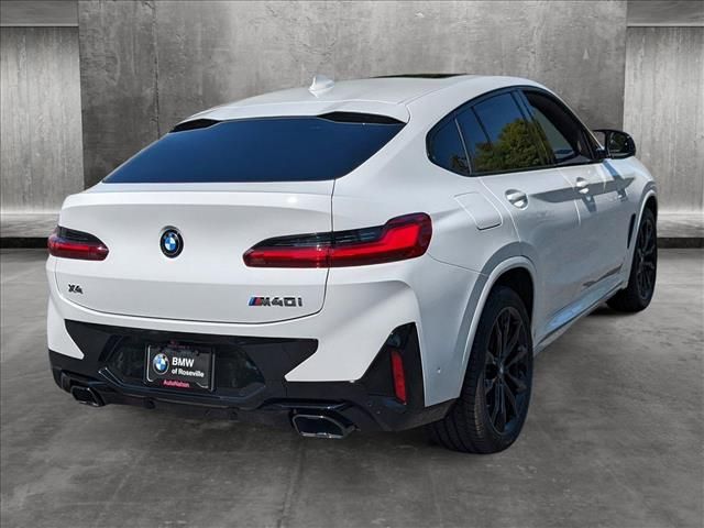 2025 BMW X4 M40i