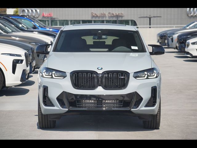 2025 BMW X4 M40i