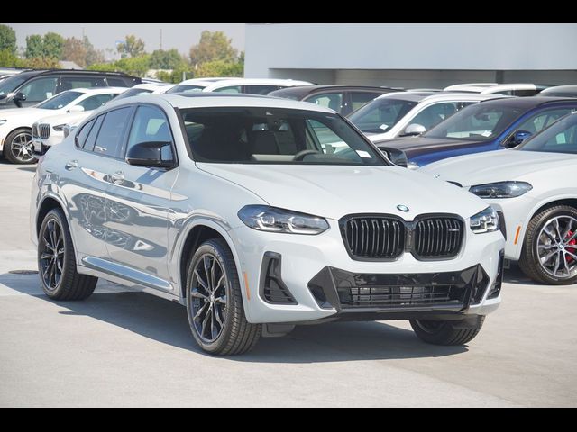 2025 BMW X4 M40i