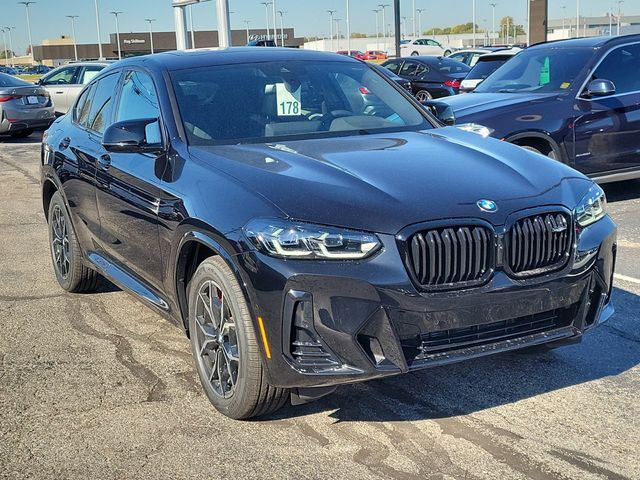 2025 BMW X4 M40i