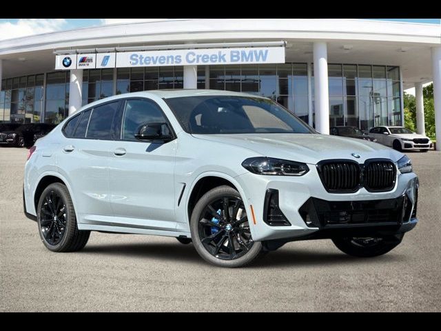 2025 BMW X4 M40i