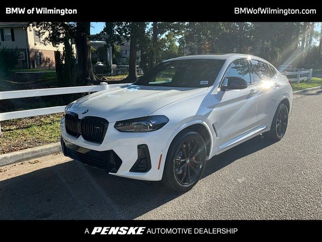 2025 BMW X4 M40i