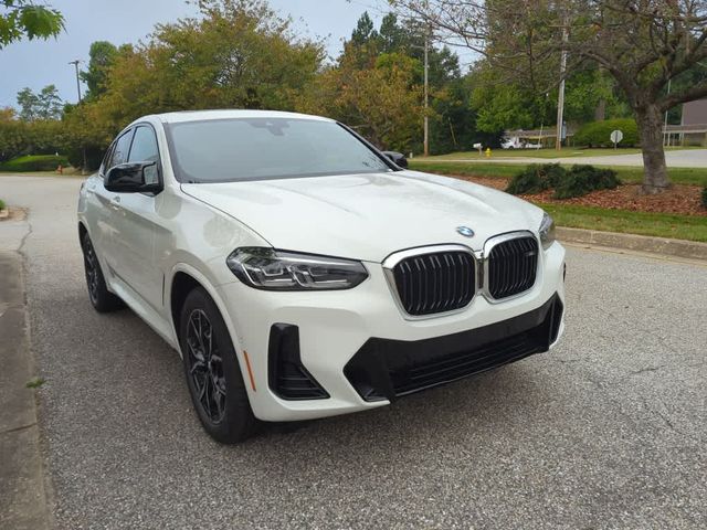 2025 BMW X4 M40i