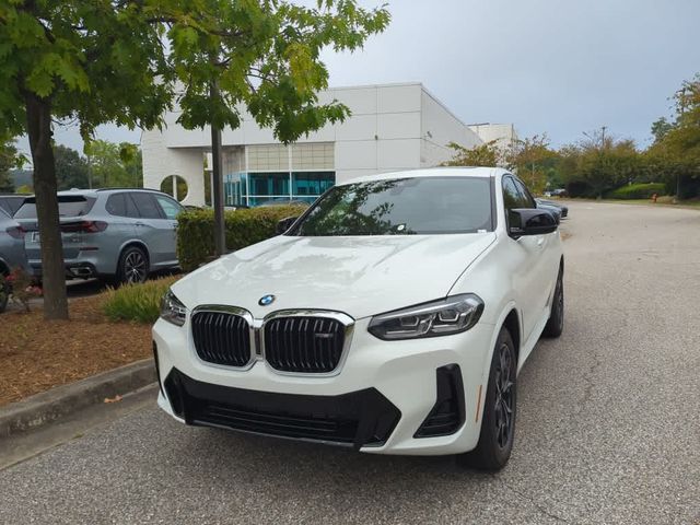 2025 BMW X4 M40i