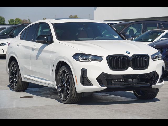 2025 BMW X4 M40i