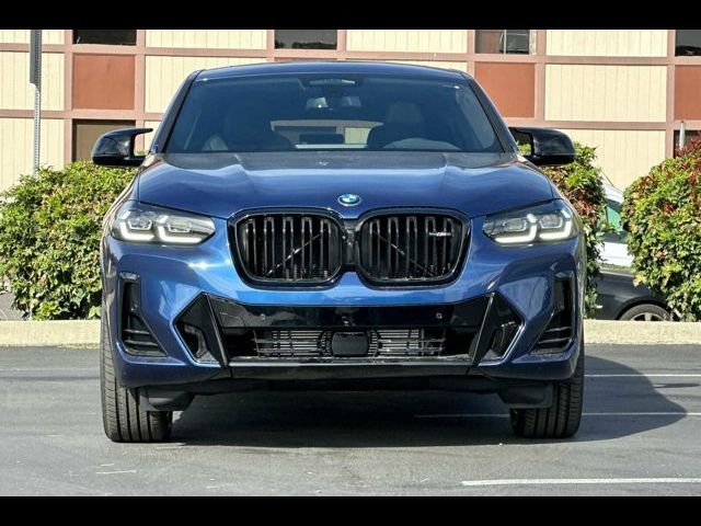 2025 BMW X4 M40i