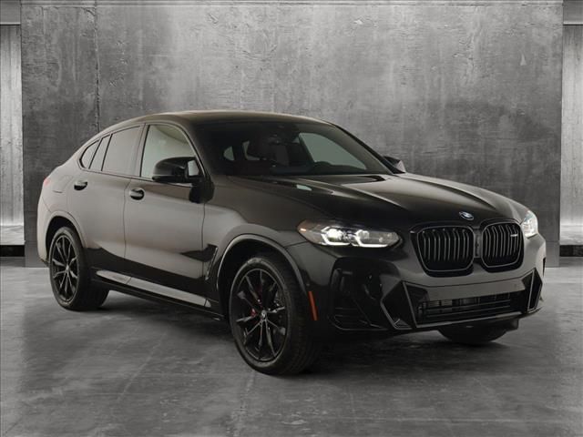 2025 BMW X4 M40i