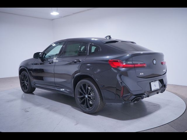 2025 BMW X4 M40i