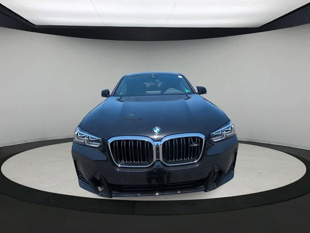 2025 BMW X4 M40i