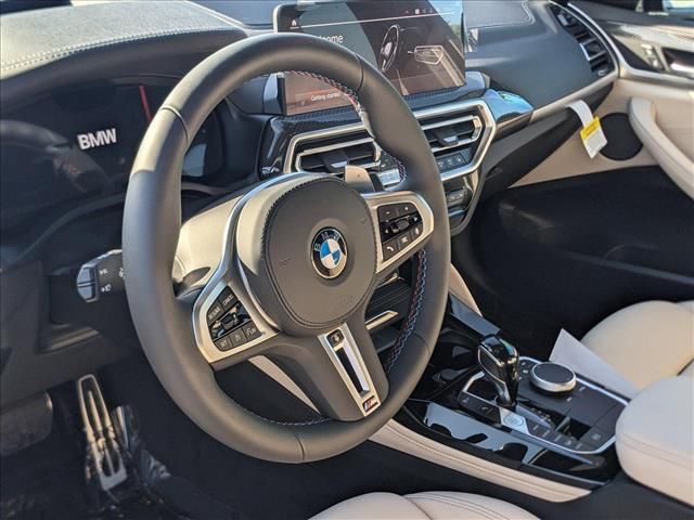 2025 BMW X4 M40i