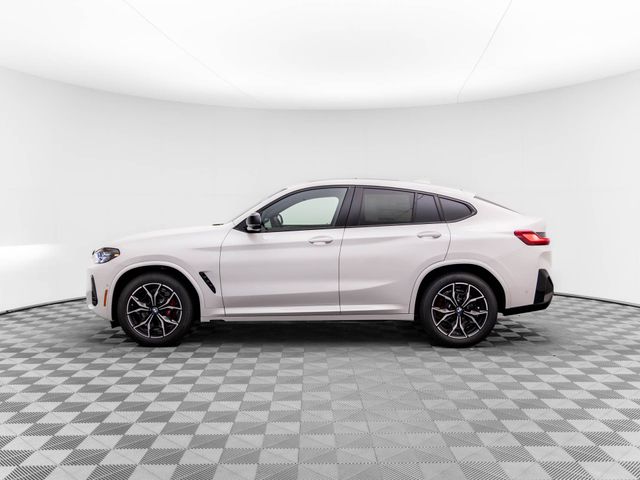 2025 BMW X4 M40i