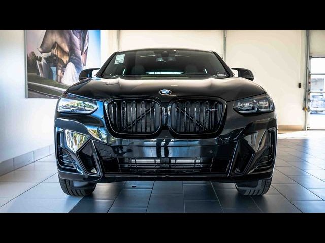 2025 BMW X4 M40i