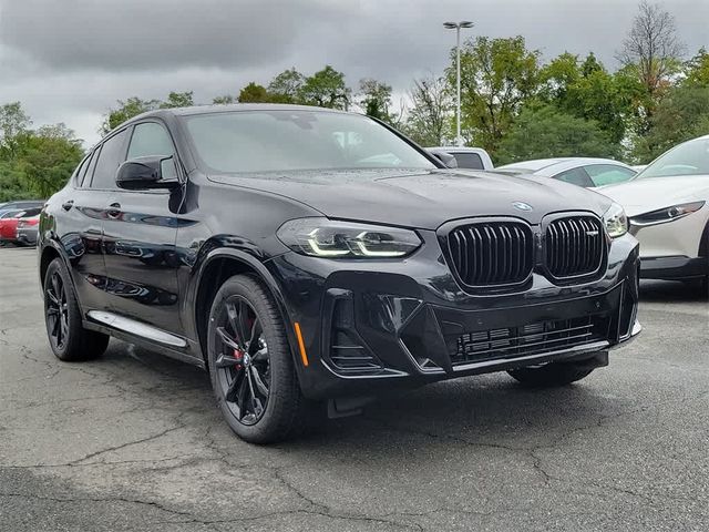 2025 BMW X4 M40i