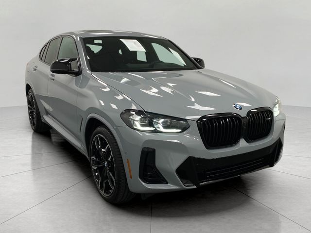 2025 BMW X4 M40i