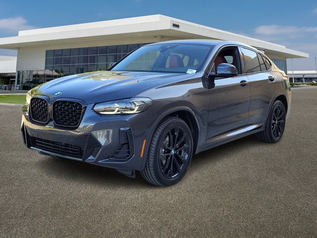 2025 BMW X4 xDrive30i