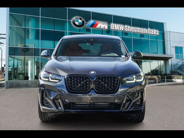 2025 BMW X4 xDrive30i