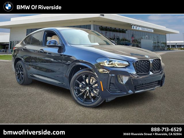 2025 BMW X4 xDrive30i