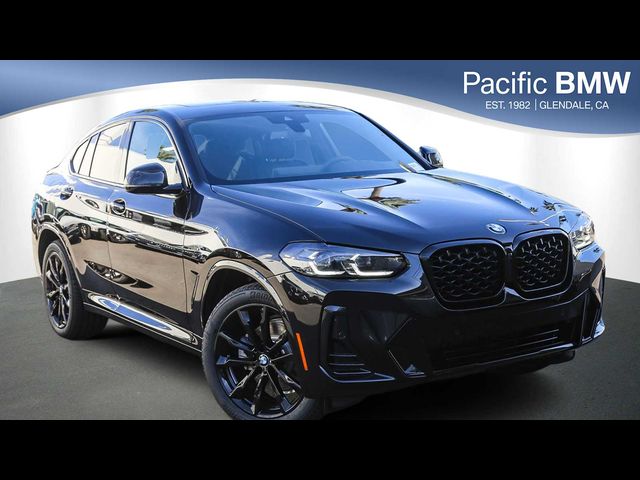 2025 BMW X4 xDrive30i