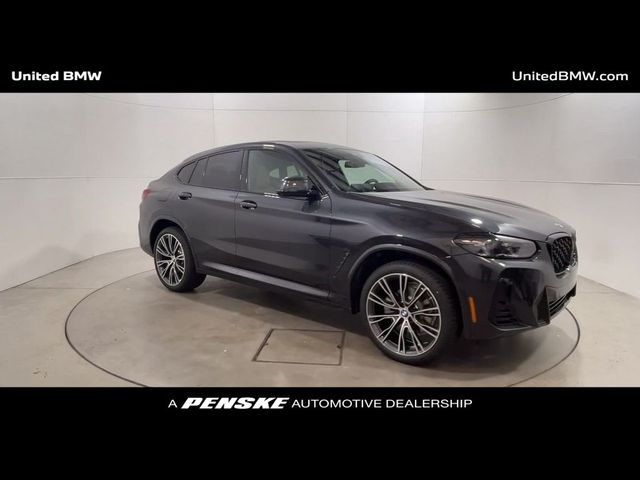 2025 BMW X4 xDrive30i