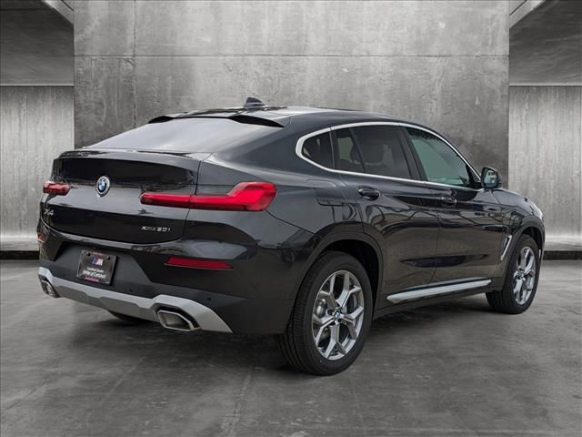 2025 BMW X4 xDrive30i