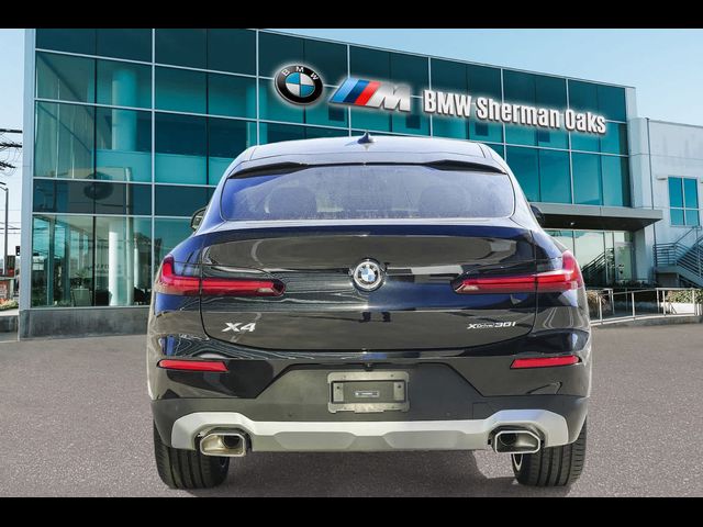 2025 BMW X4 xDrive30i