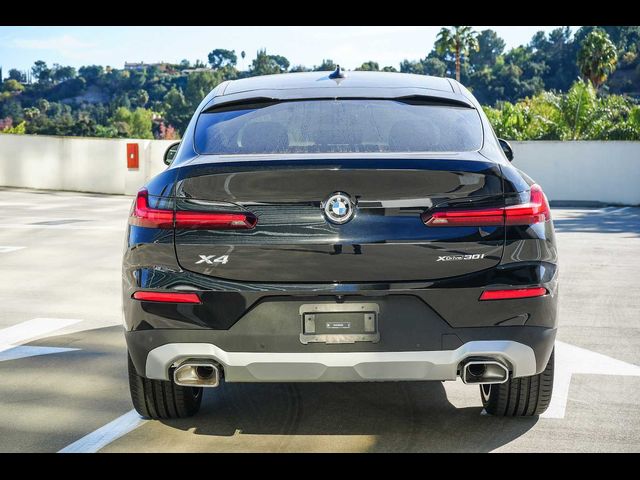 2025 BMW X4 xDrive30i