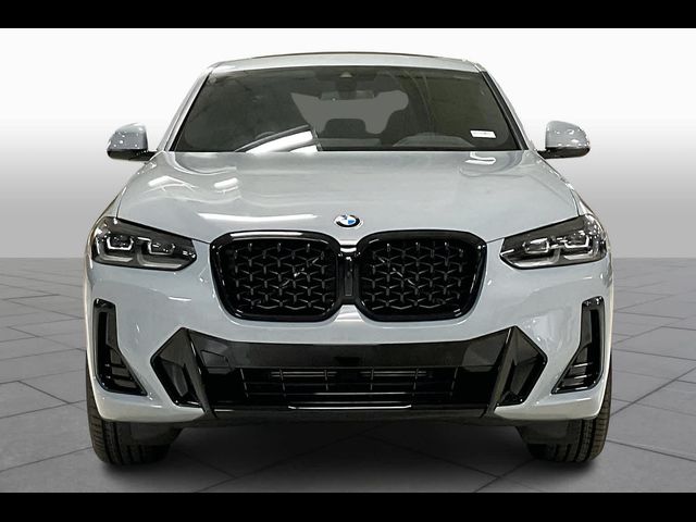 2025 BMW X4 xDrive30i