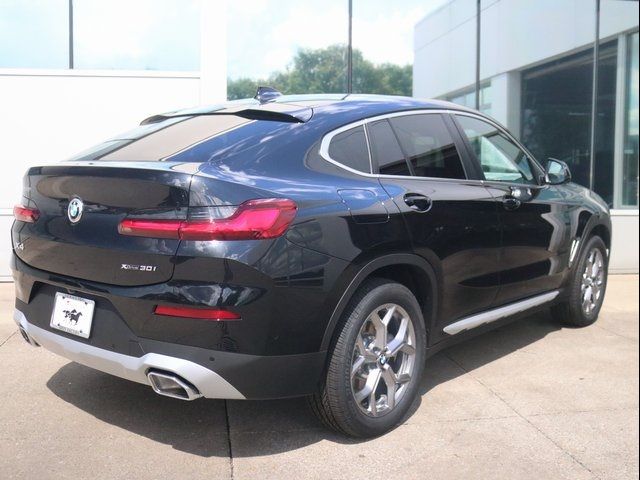 2025 BMW X4 xDrive30i