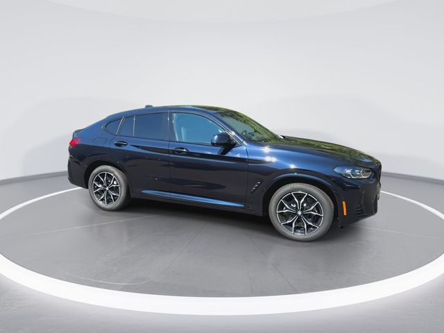 2025 BMW X4 xDrive30i