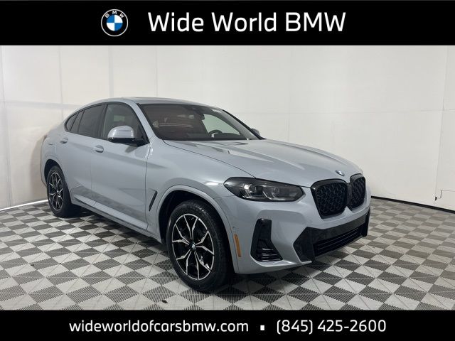 2025 BMW X4 xDrive30i