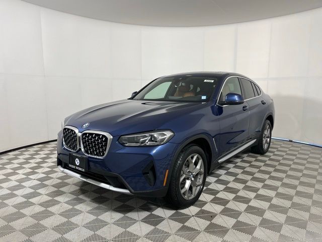 2025 BMW X4 xDrive30i