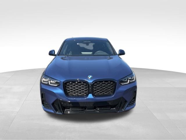 2025 BMW X4 xDrive30i