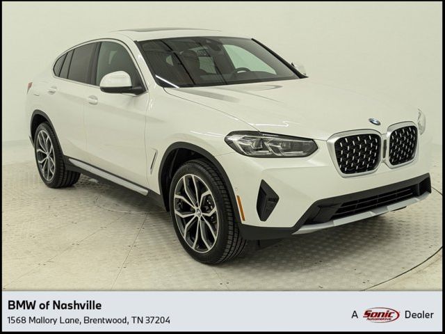 2025 BMW X4 xDrive30i