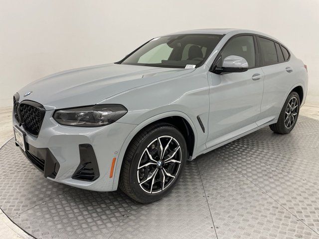 2025 BMW X4 xDrive30i