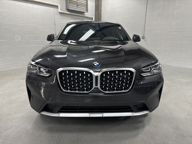 2025 BMW X4 xDrive30i