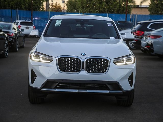 2025 BMW X4 xDrive30i